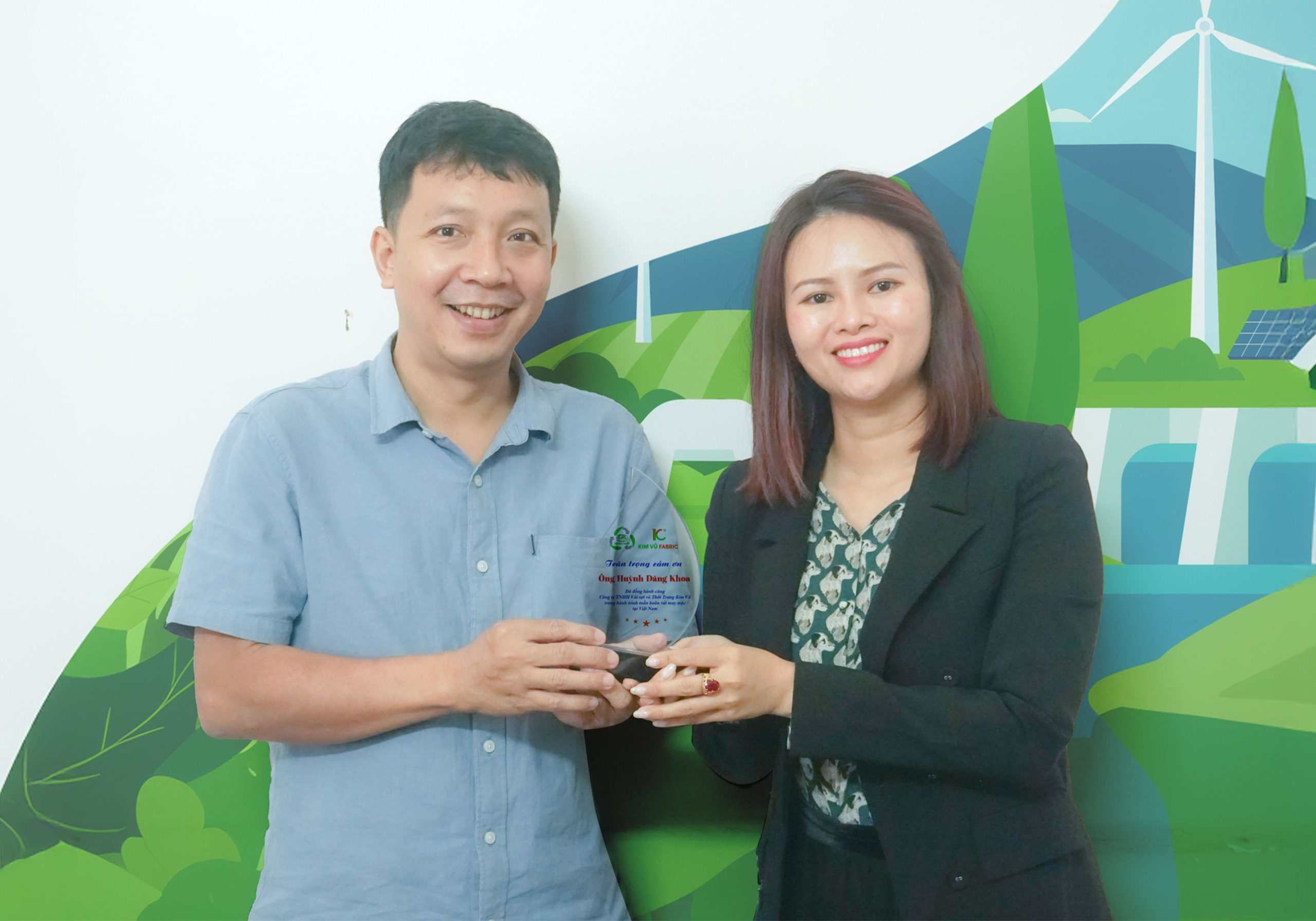 Kim Vũ x Nam Phong | Chính thức khởi động dự án tái sinh quần áo cũ: Hành trình kiến tạo thời trang tuần hoàn